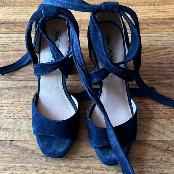 Karl Lagerfeld navy suede strappy block heels. Size 7 - Picture 5 of 6